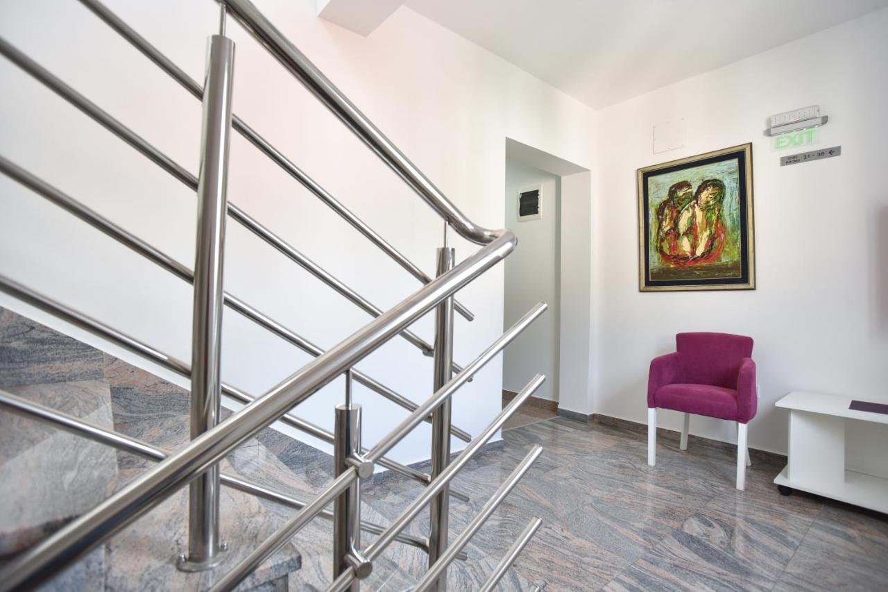 Hotel Suzana Budva Eksteriør bilde