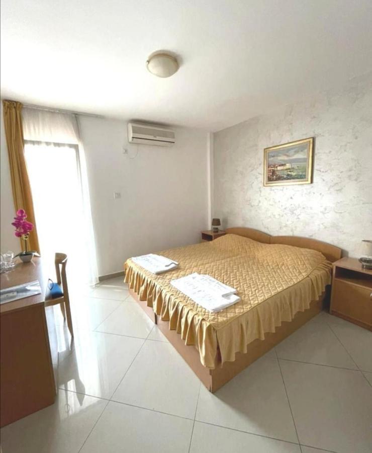 Hotel Suzana Budva Eksteriør bilde
