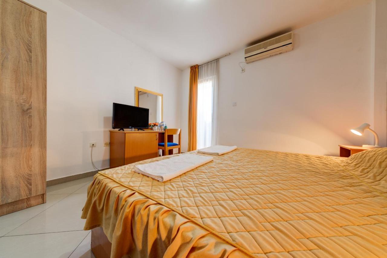 Hotel Suzana Budva Eksteriør bilde