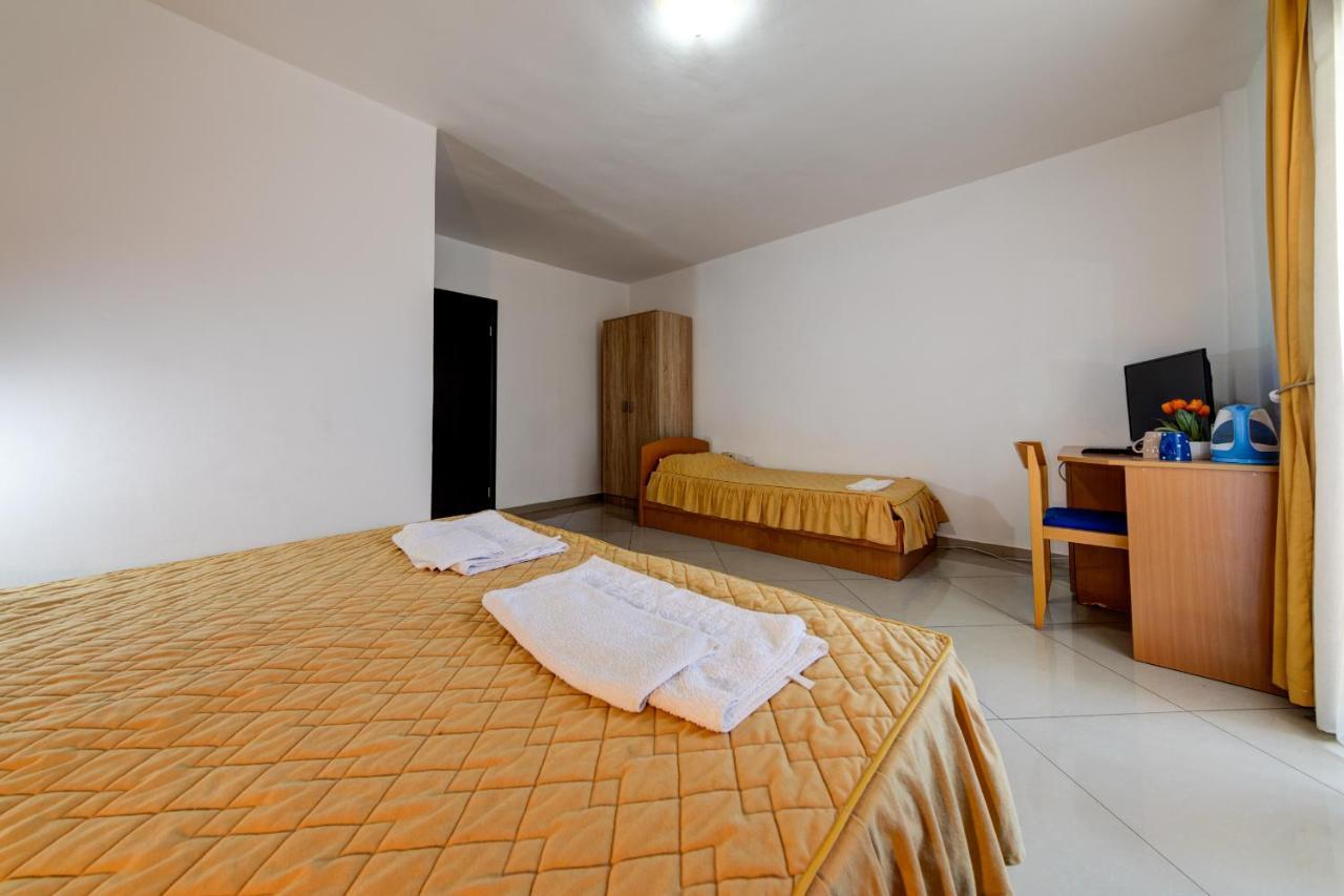 Garni Hotel S Coast Budva Eksteriør bilde