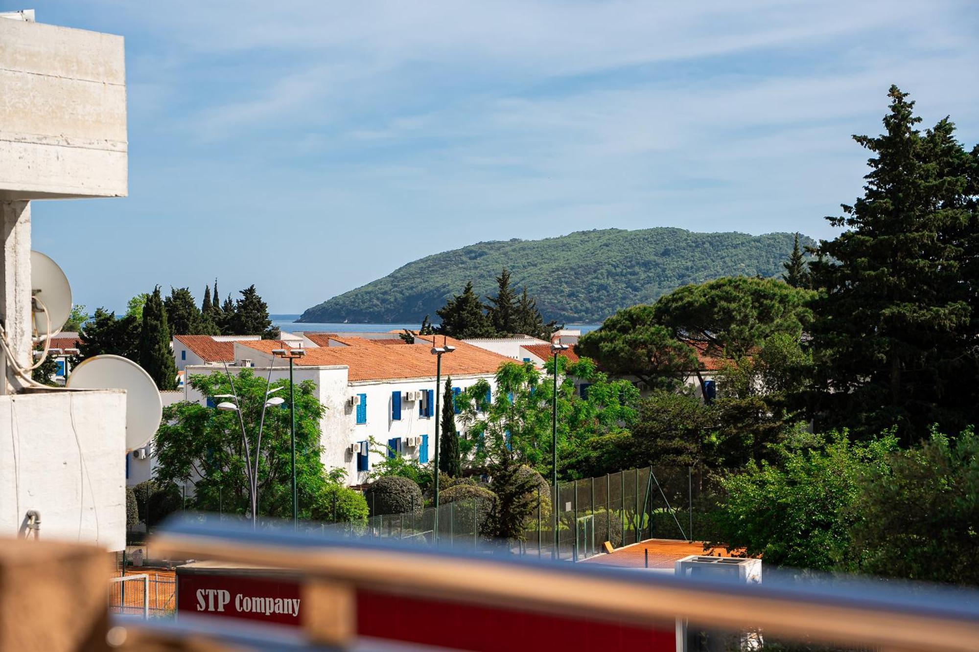 Hotel Suzana Budva Eksteriør bilde