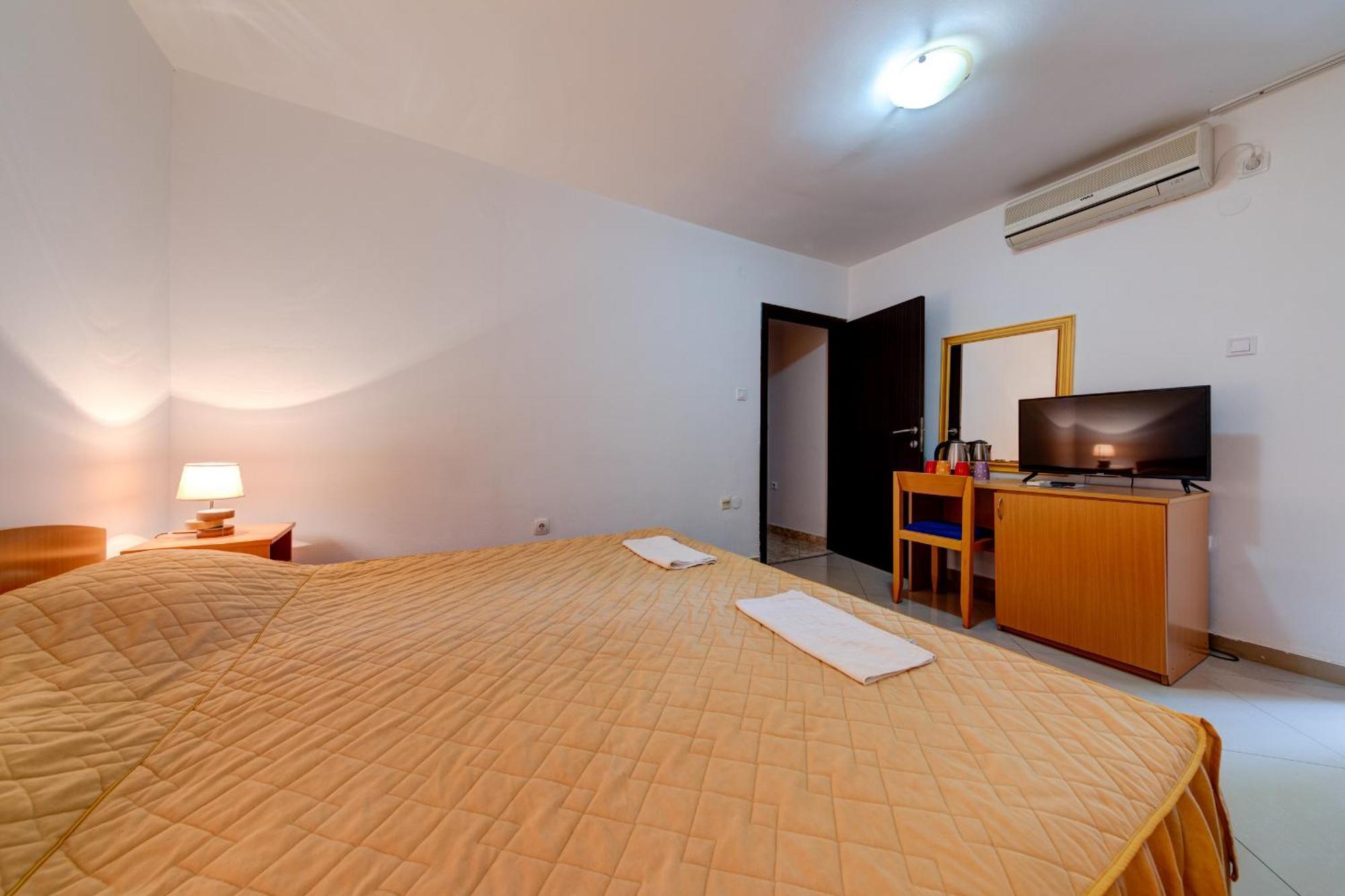 Hotel Suzana Budva Rom bilde